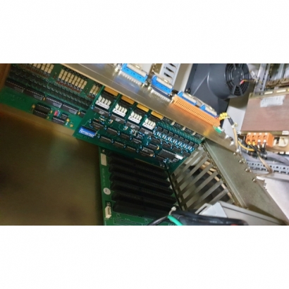 控制電路板.jpg 控制電路板.jpg